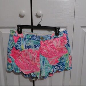 Lilly Pulitzer Women's Buttercup 5” Scalloped Shorts